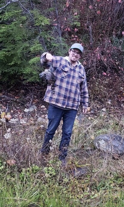 A man with ma̱xmeex